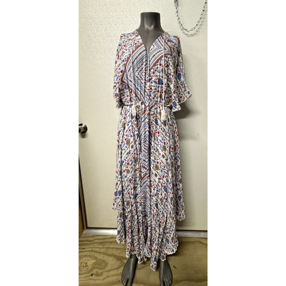 Jaase Dresses & Skirts - Jaase Dress LG Floral white Elastic Waist Ruffle Maxi Cottage Ruffle Vcay Flowy